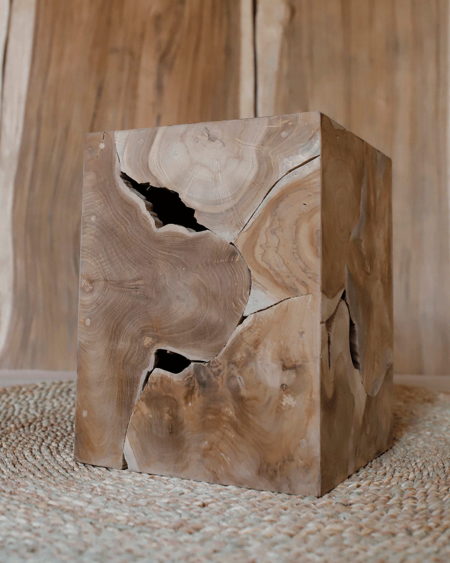 STOOL-TEAKWOOD